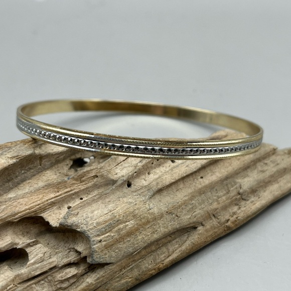Jewelry - Elegant Gold & Silver Tone Textured Bangle Bracelet